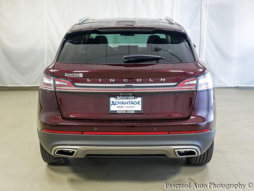 Burgundy Velvet Metallic Tinted Clearcoat 2022 Lincoln Nautilus Reserve