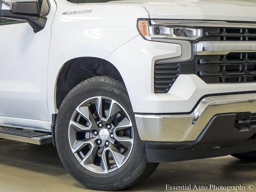 Summit White 2024 Chevrolet Silverado 1500 LT