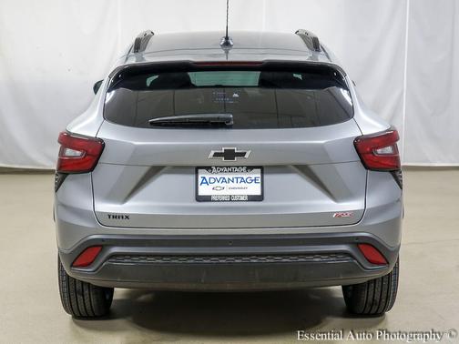 Sterling Gray Metallic 2026 Chevrolet Trax FWD 2RS