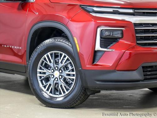 2024 Chevrolet Traverse LT