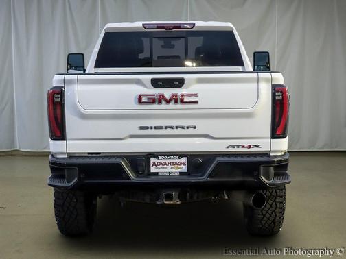 2024 GMC Sierra 2500 AT4