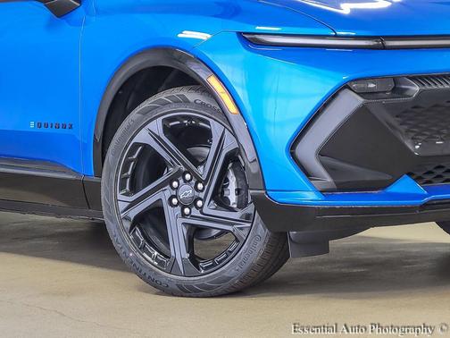 Riptide Blue Metallic 2026 Chevrolet Equinox EV RS