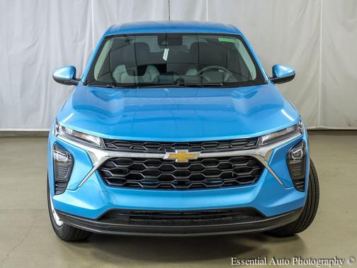 Marina Blue Metallic 2026 Chevrolet Trax LS