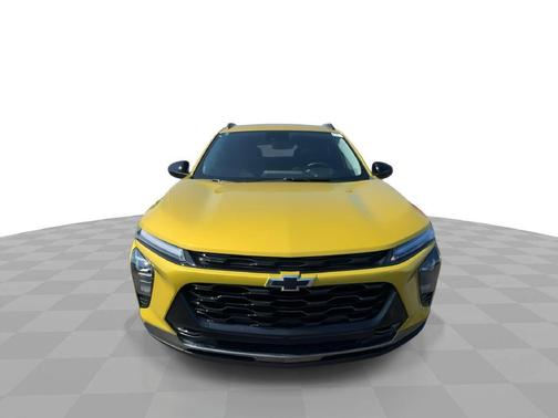 Nitro Yellow Metallic 2024 Chevrolet Trax FWD ACTIV