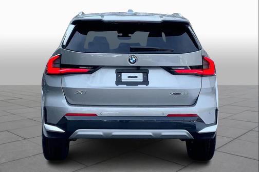 Space Silver 2026 BMW X1 xDrive28i