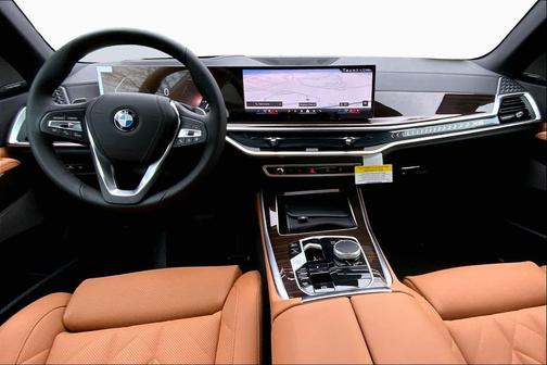 Mineral White Metallic 2026 BMW X5 xDrive40i