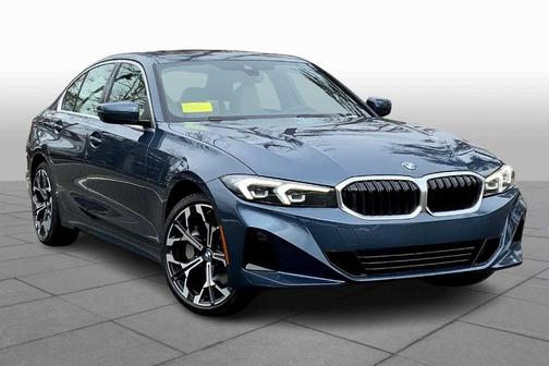2025 BMW 330 i xDrive