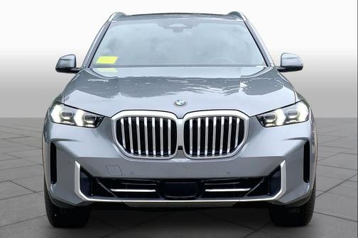 Skyscraper Grey Metallic 2026 BMW X5 xDrive40i
