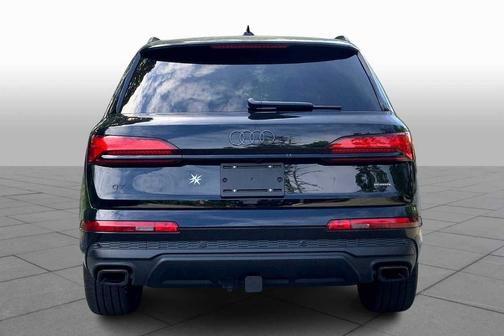 2025 Audi Q7 55 Premium Plus