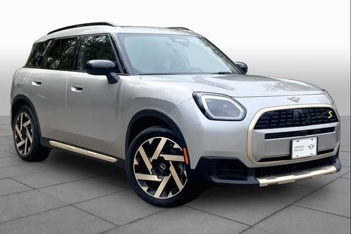 Silver 2025 MINI Countryman Base