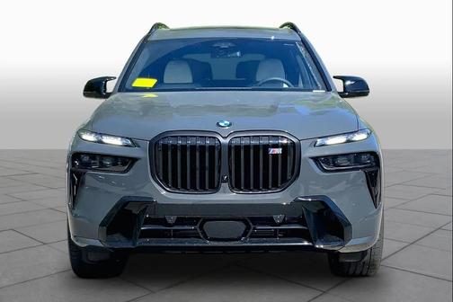 Dravit Grey Metallic 2027 BMW X7 M60i
