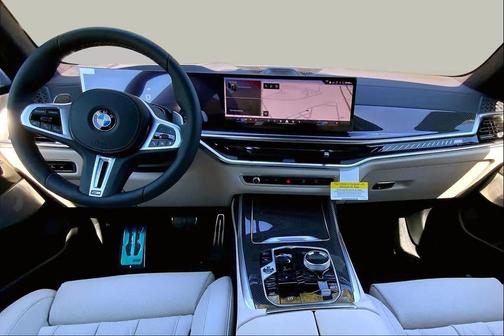 Dravit Grey Metallic 2027 BMW X7 M60i