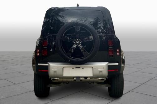 2024 Land Rover Defender P300