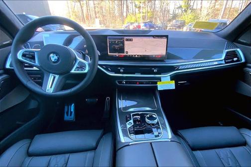 2026 BMW X7 M60i