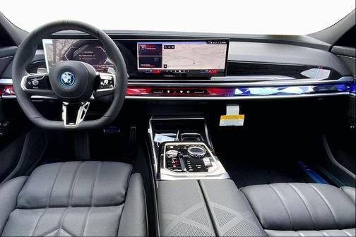 Carbon Black Metallic 2026 BMW 750e i xDrive