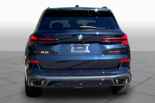 Carbon Black Metallic 2026 BMW X5 xDrive40i
