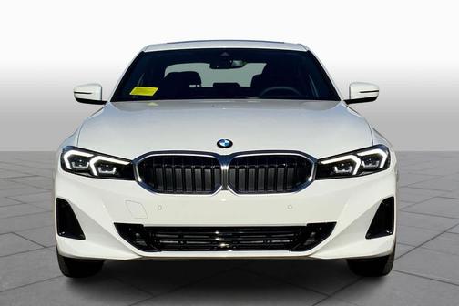 2025 BMW 330 i xDrive