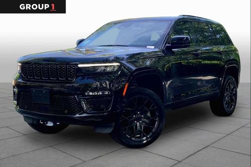 Diamond Black Crystal Pearlcoat 2025 Jeep Grand Cherokee Summit