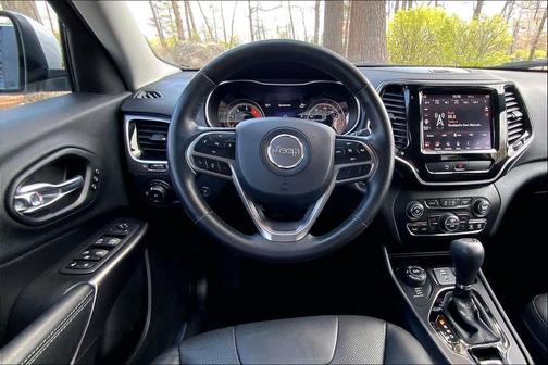 Bright White Clearcoat 2020 Jeep Cherokee Limited