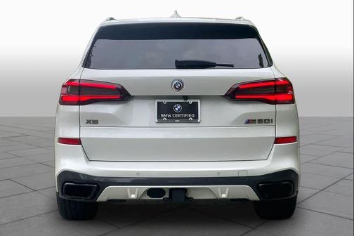 Mineral White Metallic 2023 BMW X5 M50i