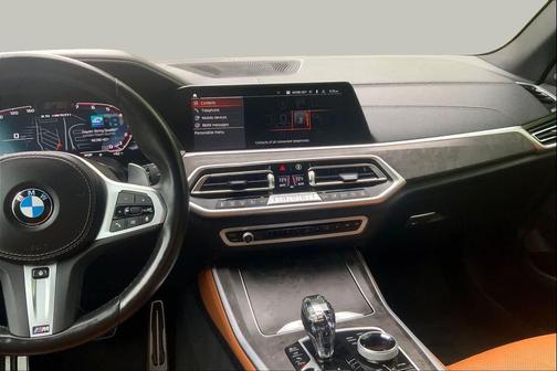 Mineral White Metallic 2023 BMW X5 M50i