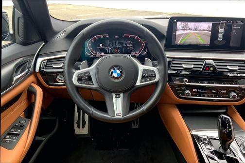2023 BMW 530 i xDrive