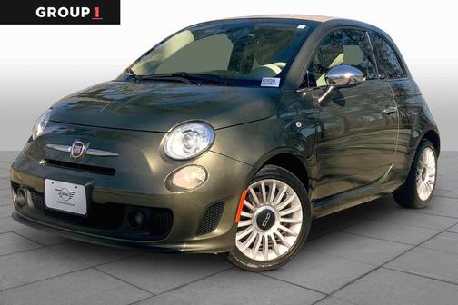 Oliva Green Pearl 2019 FIAT 500C Lounge