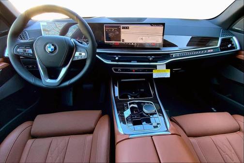Black Sapphire Metallic 2026 BMW X5 PHEV xDrive50e