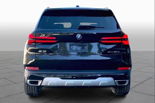 Black Sapphire Metallic 2026 BMW X5 PHEV xDrive50e