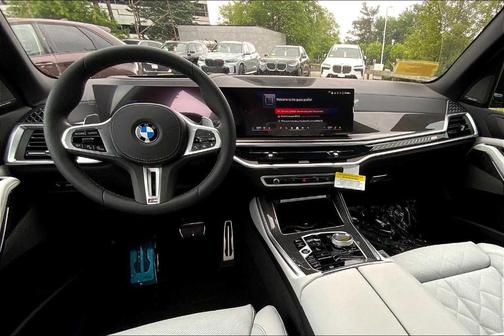 2026 BMW X5 M60i