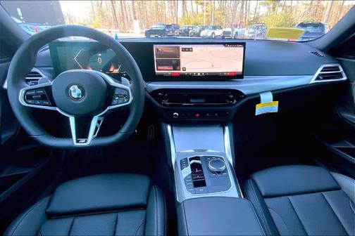 2026 BMW 230 i xDrive