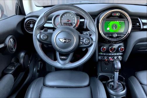 Chili Red 2019 MINI Hardtop Cooper S