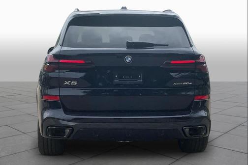 Carbon Black Metallic 2026 BMW X5 PHEV xDrive50e