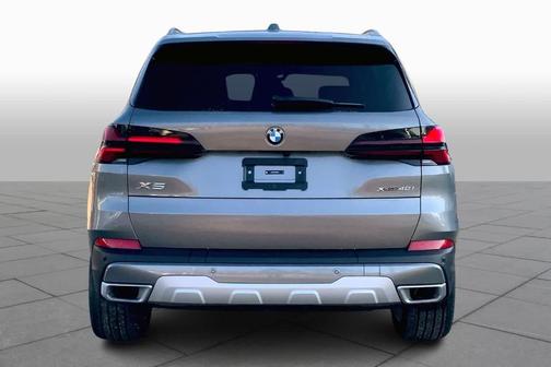 Gray Metallic 2026 BMW X5 xDrive40i