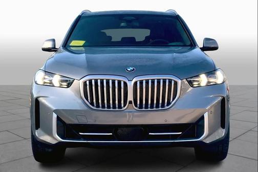 Gray Metallic 2026 BMW X5 xDrive40i
