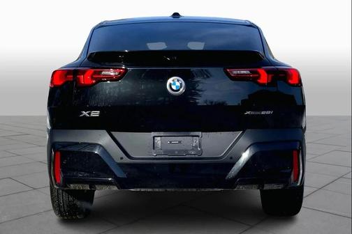 Black Sapphire Metallic 2026 BMW X2 xDrive28i