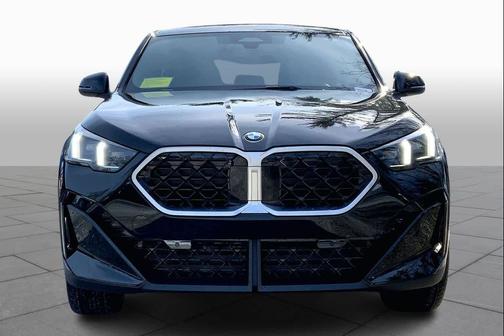 Black Sapphire Metallic 2026 BMW X2 xDrive28i