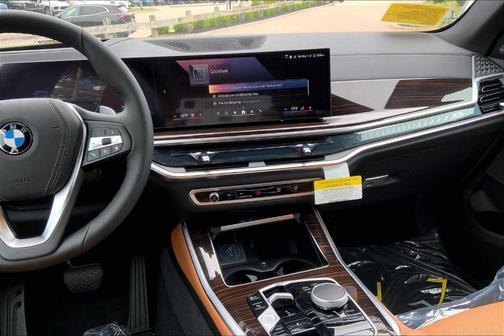 Manhattan Green Metallic 2026 BMW X5 xDrive40i