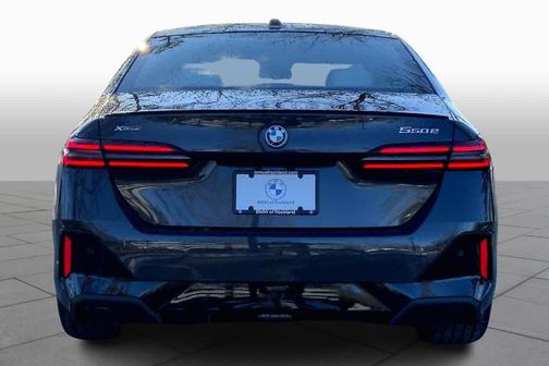 2026 BMW 550e xDrive