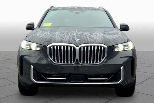 Gray Metallic 2026 BMW X5 xDrive40i