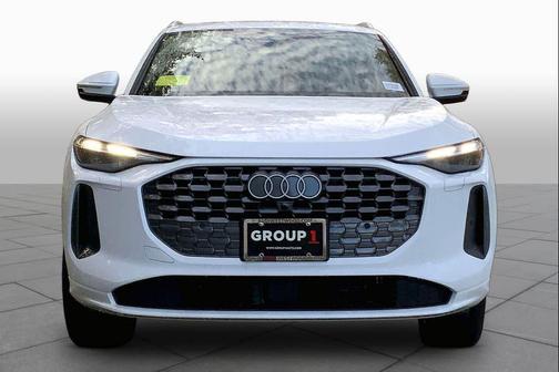 Arkona White 2025 Audi Q5 Premium TFSI quattro S tronic
