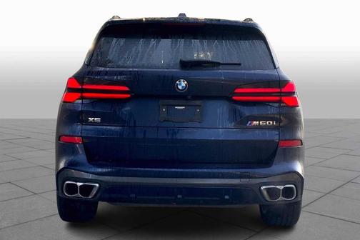 2024 BMW X5 M60i