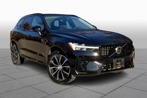 2023 Volvo XC60 Recharge Plug-In Hybrid T8 Plus Dark Theme