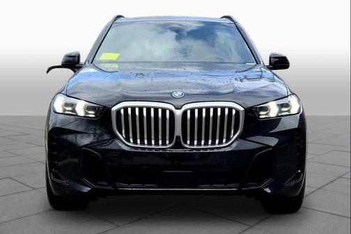 Black Sapphire Metallic 2026 BMW X5 PHEV xDrive50e