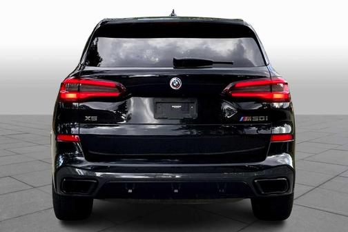 2022 BMW X5 M50i