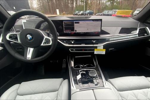 Tanzanite Blue II Metallic 2026 BMW X7 xDrive40i