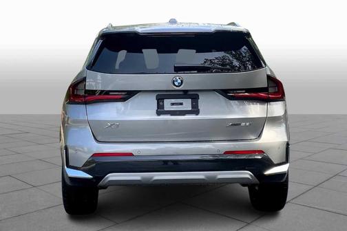 Space Silver 2026 BMW X1 xDrive28i