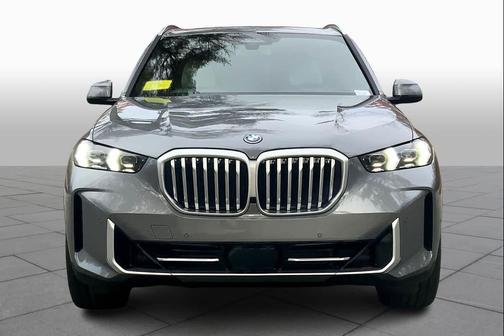 Skyscraper Grey Metallic 2026 BMW X5 PHEV xDrive50e