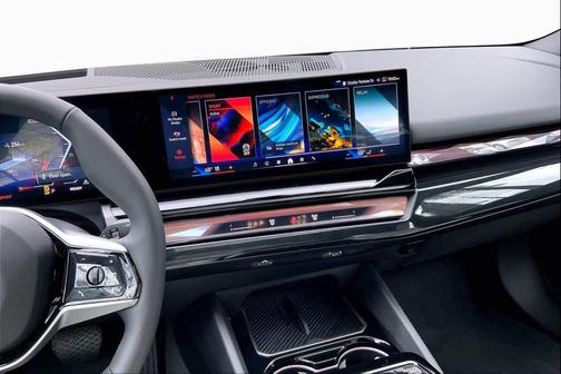 Phytonic Blue Metallic 2026 BMW i5 xDrive40