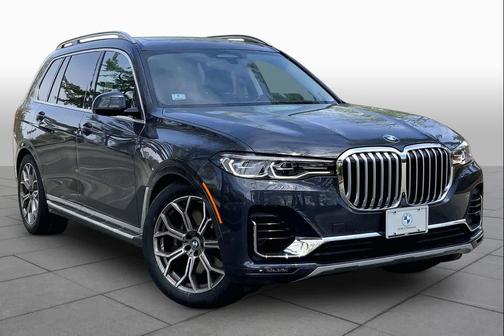 Metallic 2022 BMW X7 xDrive40i
